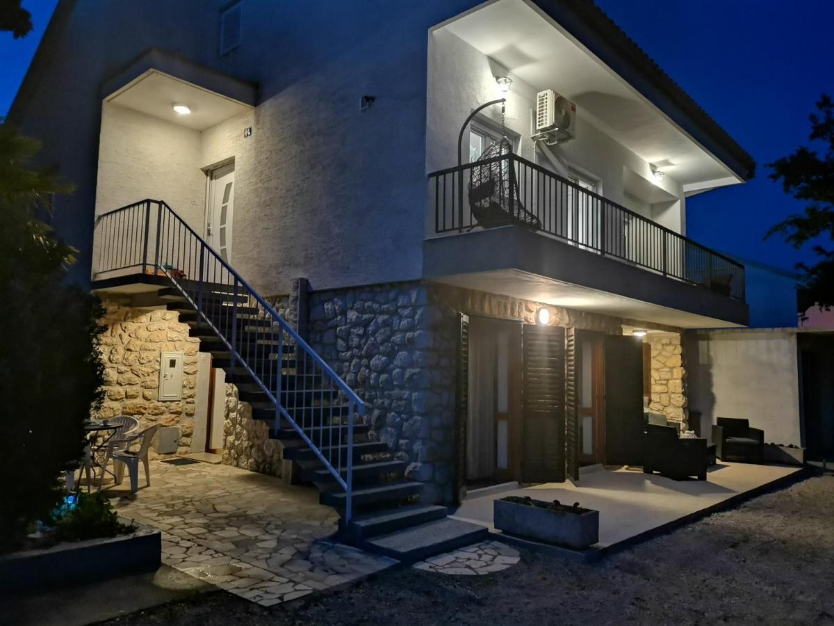 Apartment Lora Crikvenica Exterior foto