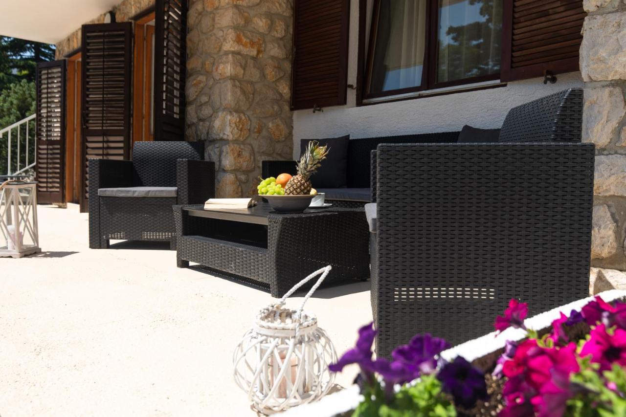 Apartment Lora Crikvenica Exterior foto
