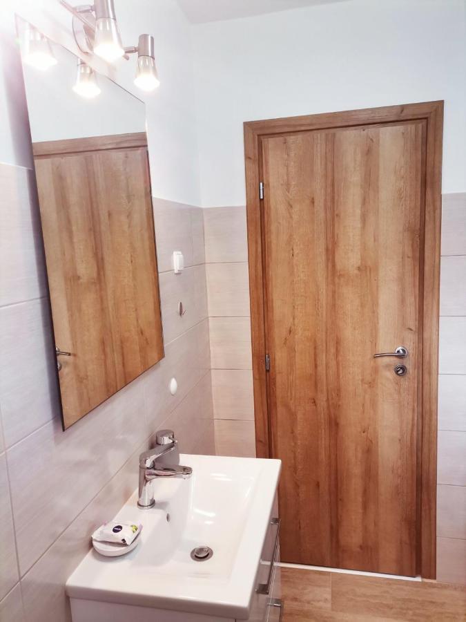 Apartment Lora Crikvenica Exterior foto